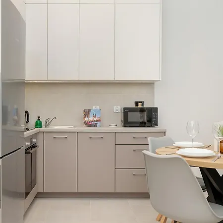 Luxury Apartment Near The City Center Of Cracow By Renters Prestige Krakow Exterior photo