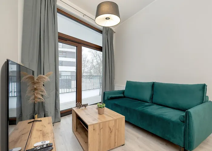Luxury Apartment Near The City Center Of Cracow By Renters Prestige